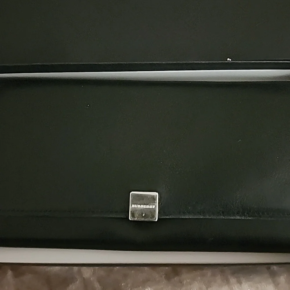 BURBERRY Continental Leather Wallet with Box & Dust Bag EUC - Picture 2 of 10